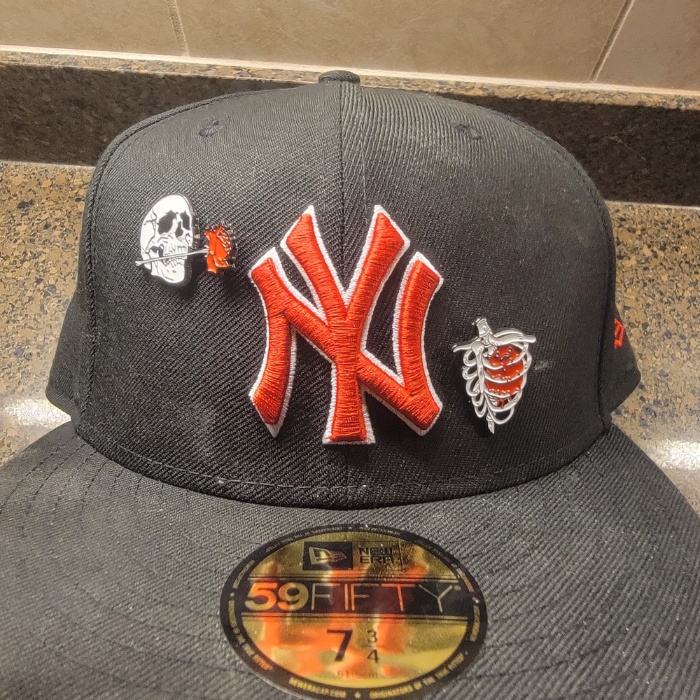 New York Yankees New Era Cap with Pins